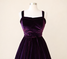 Load image into Gallery viewer, Purple Velvet Vintage Inspired 1950s Strap Swing Dress