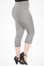 Load image into Gallery viewer, Gingham Capri - Black &amp; White