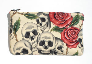 Day of the Dead / Dia de los Muertos Skulls and Roses Wallet # W202